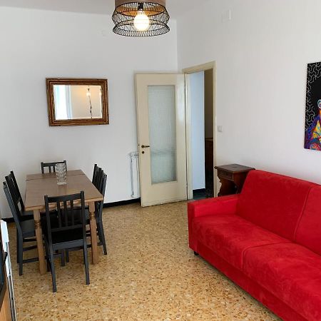 Casa Bianca 2 - Confortevole In Centro A Монелья Екстер'єр фото