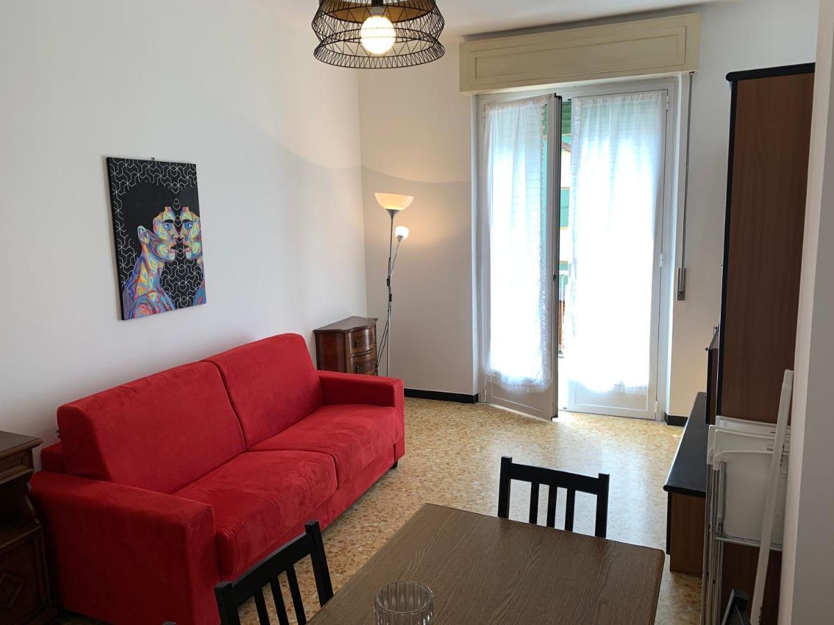 Casa Bianca 2 - Confortevole In Centro A Монелья Екстер'єр фото