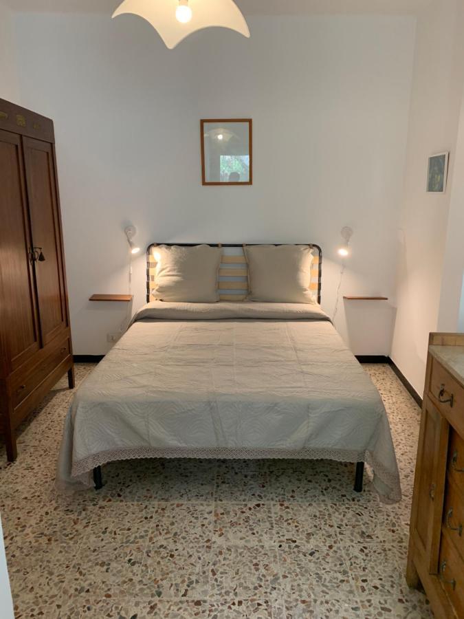 Casa Bianca 2 - Confortevole In Centro A Монелья Екстер'єр фото